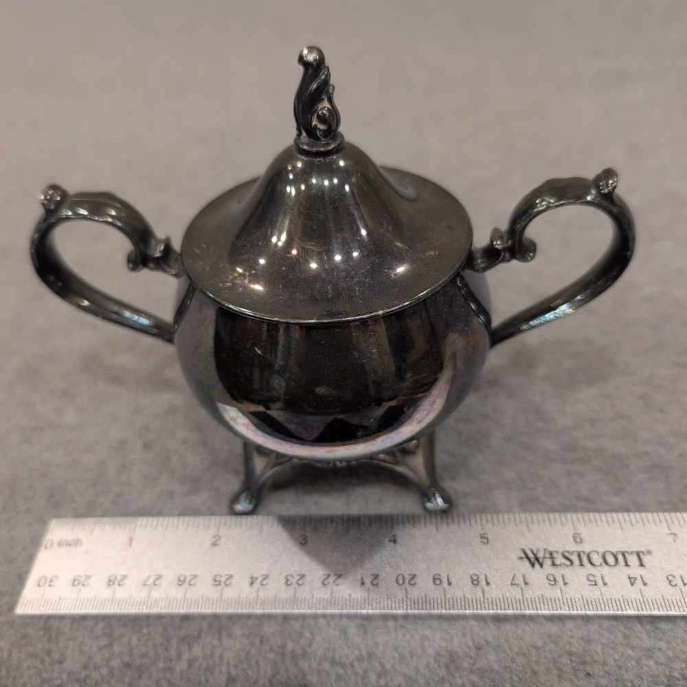 Vintage Silver Plated Footed Sugar Bowl with Lid Ornate Handles Tarnish Decor - Picture 10 of 10